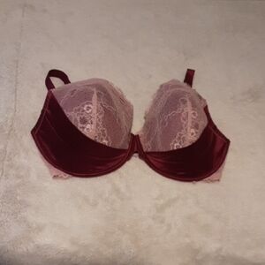 ADORE ME Size FI Elegant Pink and Red Lace Bra